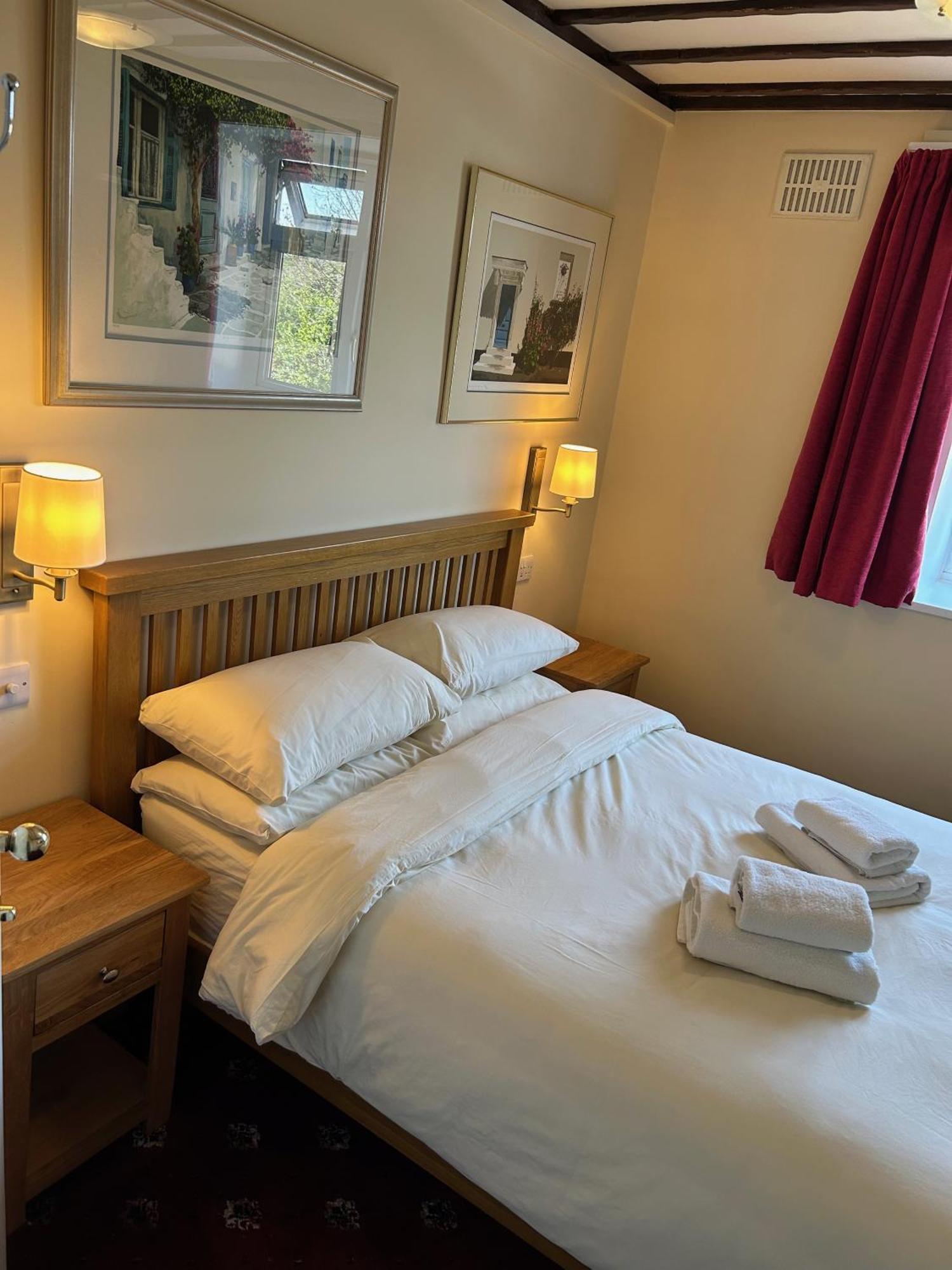 Oakwood Bed And Breakfast Heathrow Хитроу Экстерьер фото